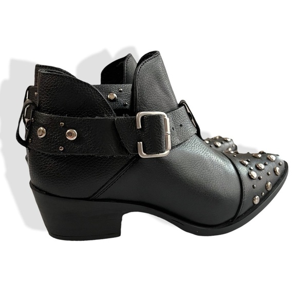 Musse & Cloud Black Genuine Leather silver Stud Pointed Toe Asher Ankle Bootie - Picture 9 of 11